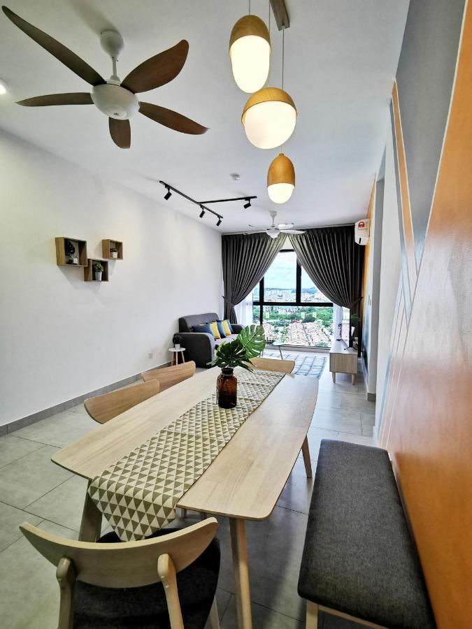 Astetica Residences 200Mbps Wifi Netflix เซอรีเคมบางัน ภายนอก รูปภาพ